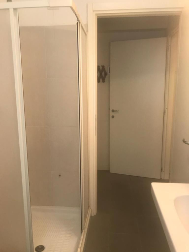 Bathroom 2, Casa Valparaiso, Genova