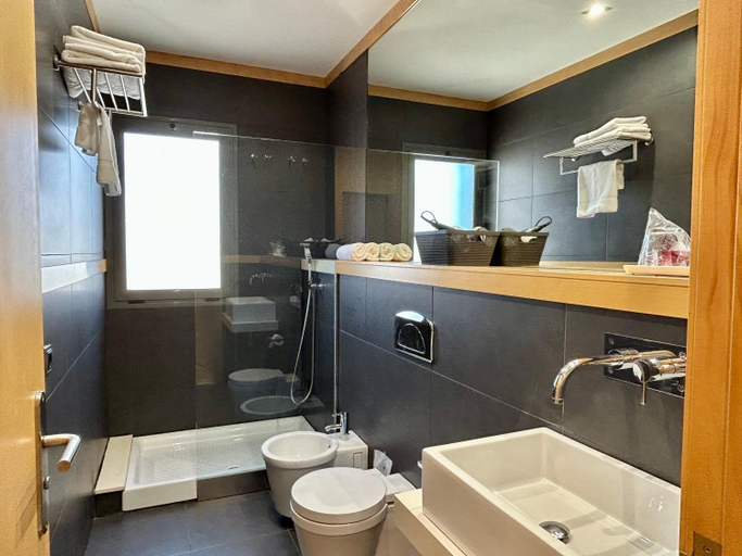 Bathroom 3, Hotel Ignacio - PalomarGroup, Valencia