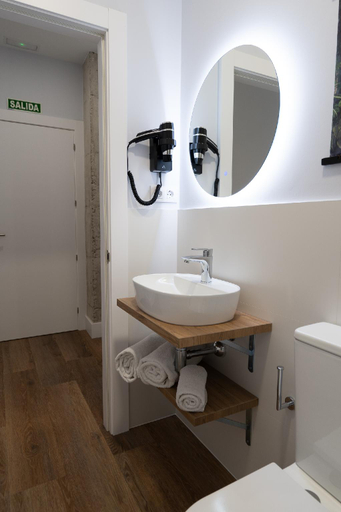 Bathroom 3, Center Suite Acebedos, Cantabria