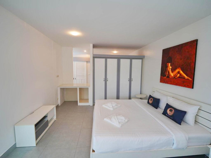Bedroom 2, RoomQuest Phuket Kata Beach Hotel, Phuket Island