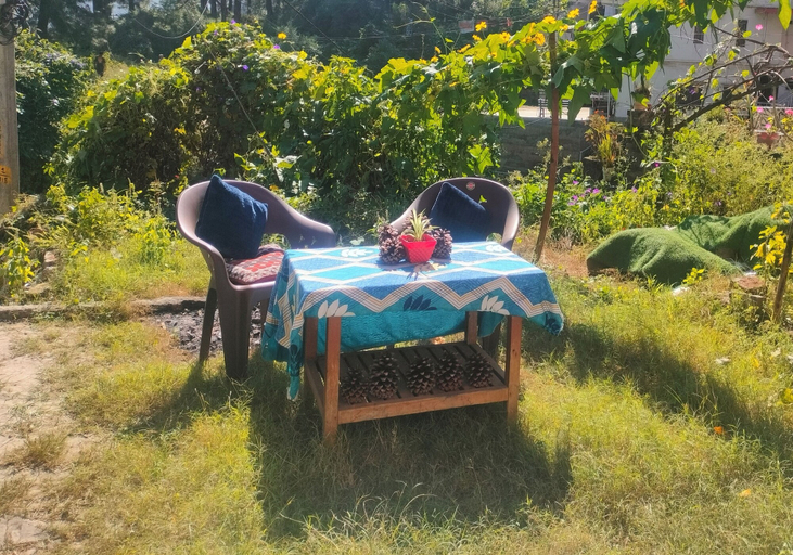 Outdoor dining 4, Awestrucking Place With Unforgettable Beauty, Solan