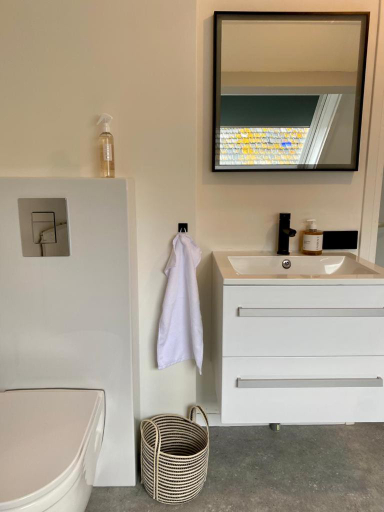 Bathroom, Guesthouse at the Amstel river with 2BR 2BA and garden, Amstelveen