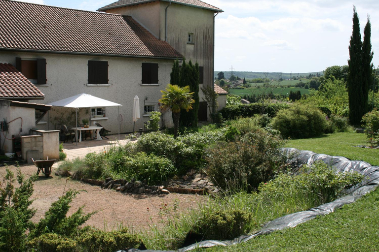 Exterior 7
