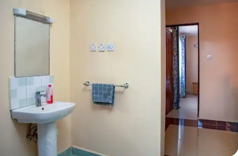 Bathroom, Lux Suites Makao Rossyln Apartments, Westlands