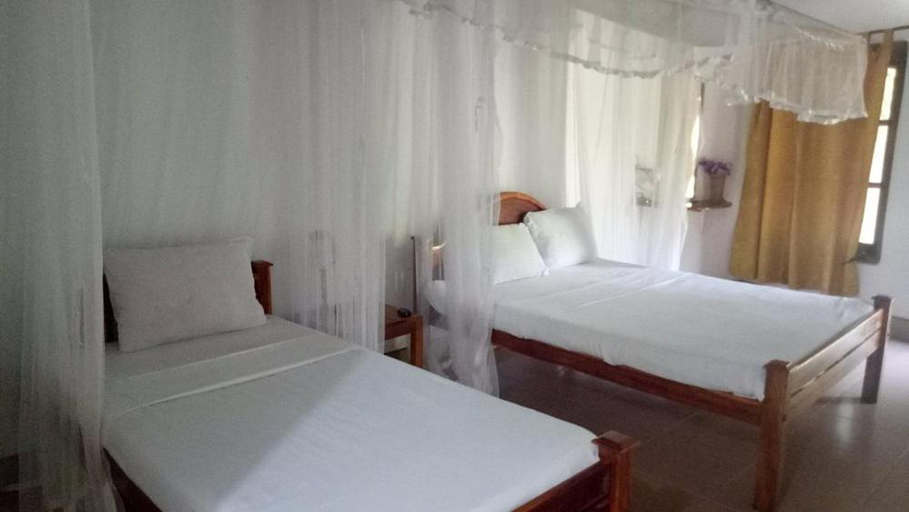 Others 3, New Roy Guest House, Koralai Pattu (Valachchenai)