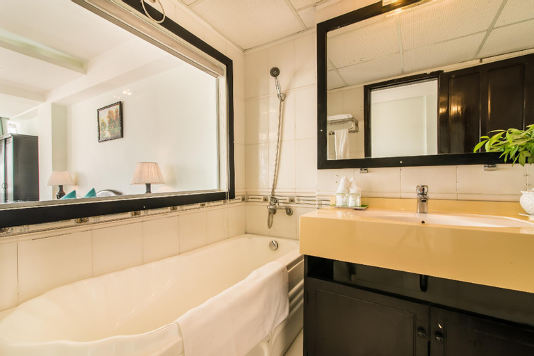 Bathroom 2