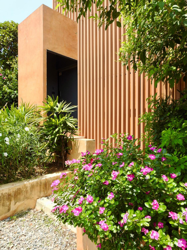 Bougain Villas, Chiang Dao