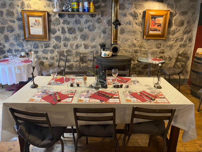 Food & Drinks 4, Charmant appartement au cœur des volcans d Auvergne, Cantal