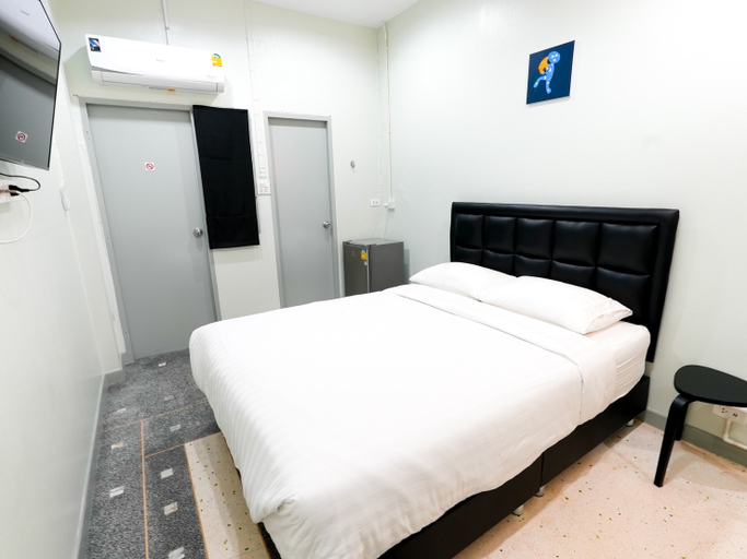 Bedroom 5, Suksomboon Residence, Huai Kwang