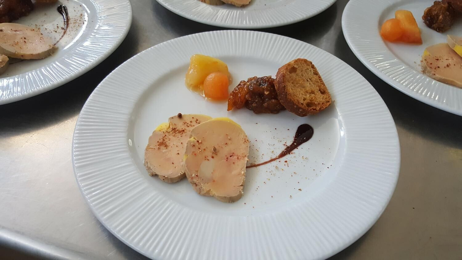 Food & Drinks 2, Hotel Cruzel, Cantal