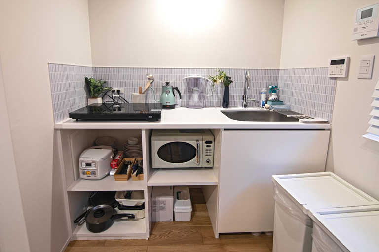 Others 4, Time Nishikujo - 5 minutes walk from the station * USJ * Good access * Namba Area, Osaka