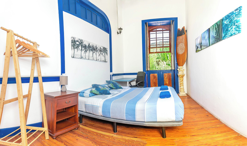 Bedroom 3, Atlantis Surf Hostel, Las Palmas