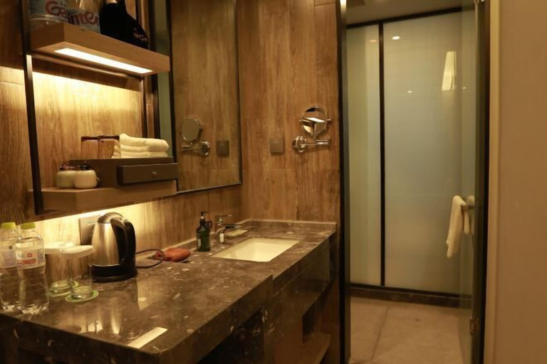 Bathroom 4, Zhouchun Hotel, Zibo