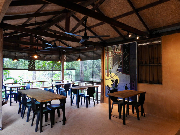 Food & Drinks, Bougain Villas, Chiang Dao