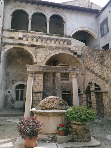 Casa del Palazzo del Marchese, Viterbo