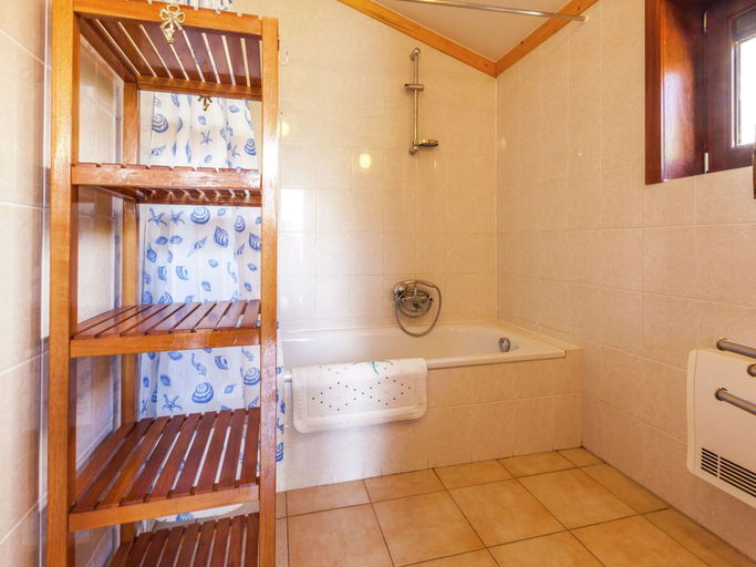 Bathroom 3, Relaxing Bredene Hideaway, West-Vlaanderen