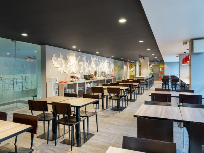 Food & Drinks 5, Amaris Hotel Padjajaran Bogor, Bogor