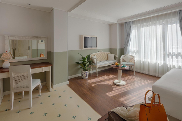 Bedroom 14