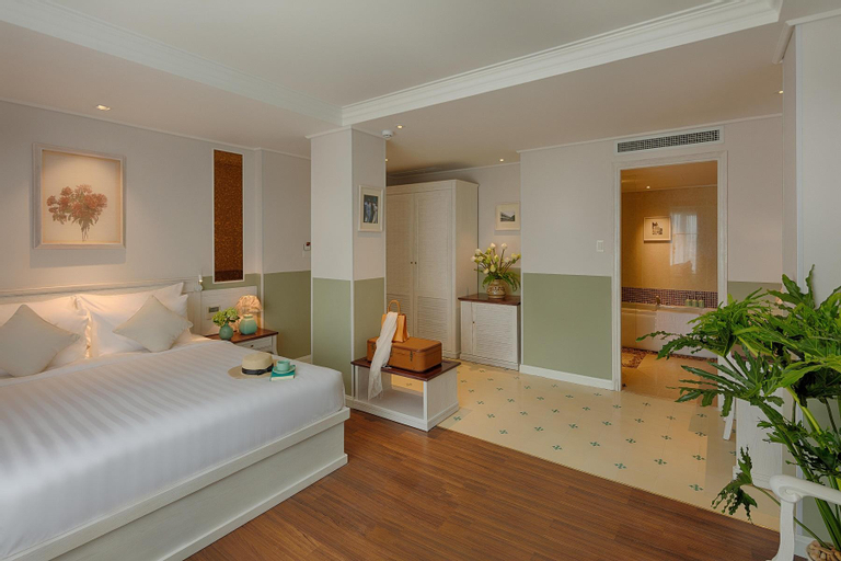 Bedroom 16