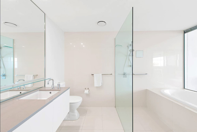 Bathroom 4, Sealuxe Suites - Central Surfers Paradise, Gold Coast