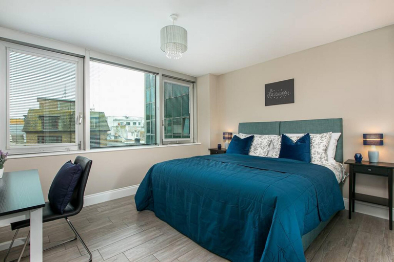 Room 3, Spacious Perfect Location Moments Away From Pier, Brighton and Hove