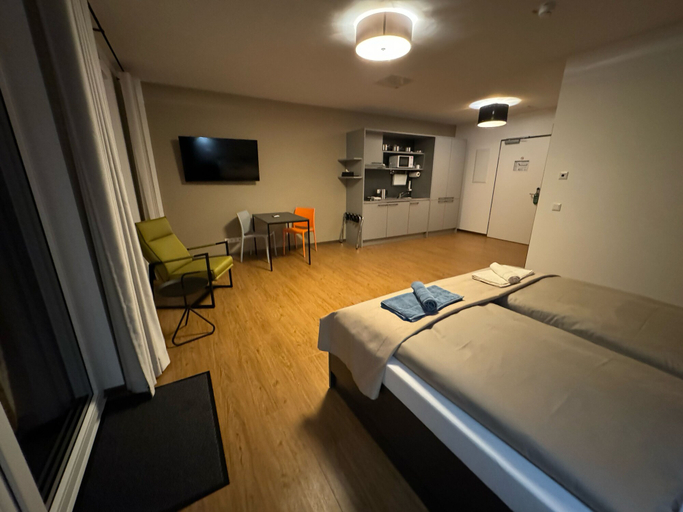 Bedroom 2, Fairn Square Hotel, Darmstadt