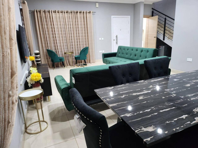 Interior 3, Spacious Luxury 3bed Hse in Tema - Netflix, Wi-fi, Tema