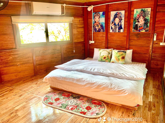 Others 2, Love hill than Uyên, Thanh Uyen
