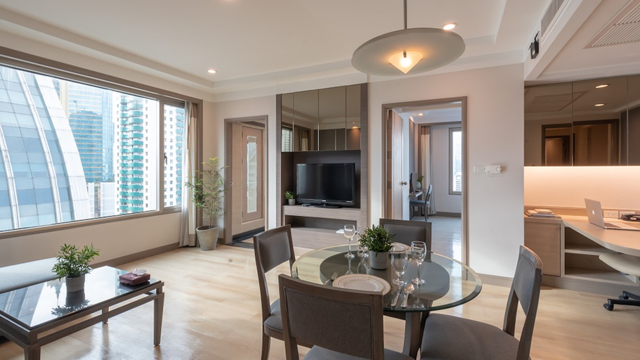 Dining Room 16