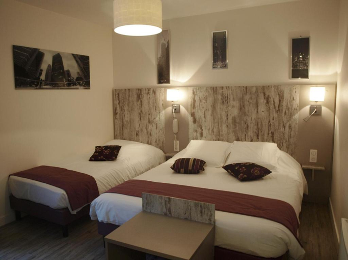 Bedroom 3, Logis Auberge Du Cheval Blanc, Morbihan