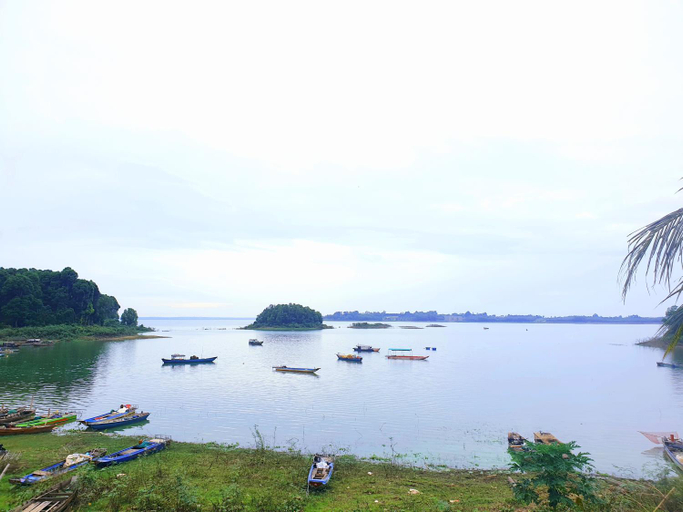 Others 3, Ben Ho Homestay, Thống Nhất