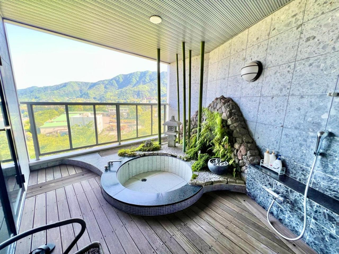 Others 5, HOTEL In the Woods ,Love Hotel, Beppu