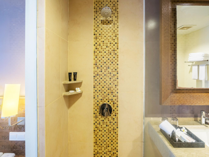 Bathroom 9