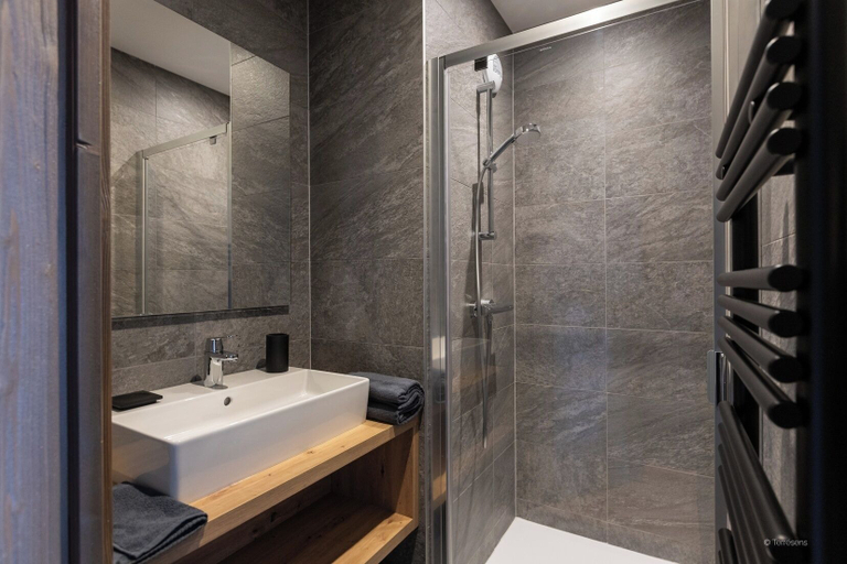 Bathroom 4, TERRESENS - Le Quartz, Savoie