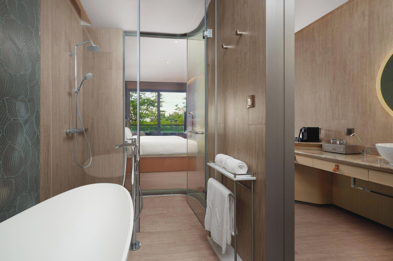 Bathroom 15