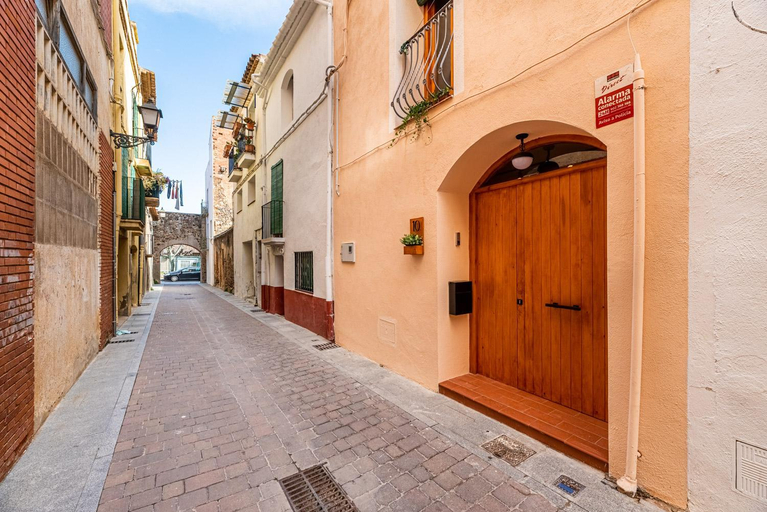 Others 5, Vestal Suites Domo Adults Only, Tarragona