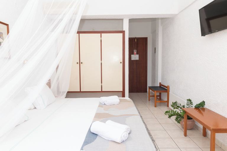 Bedroom 3, Golden Sun Hotel Patmos, South Aegean