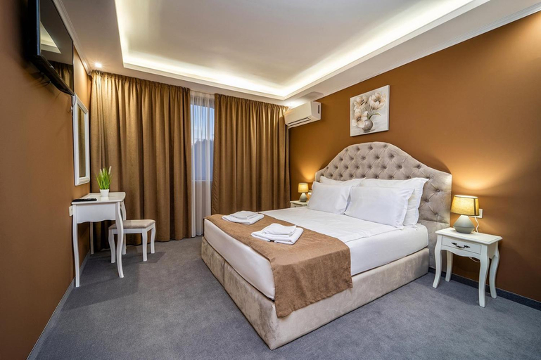 Others 3, Hotel Rivera, Dobrich