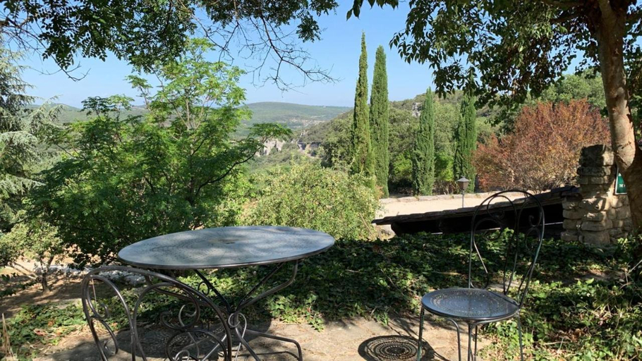 Public Area, Logis Hotel Le Clos Des Sullys, Gard