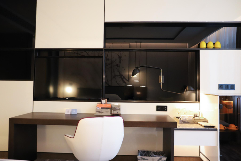 Dining Room 9