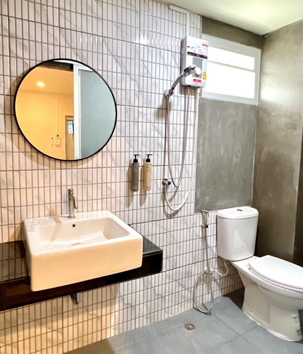 Bathroom 3, Bedter Hotel Phang Nga, Muang Phangnga