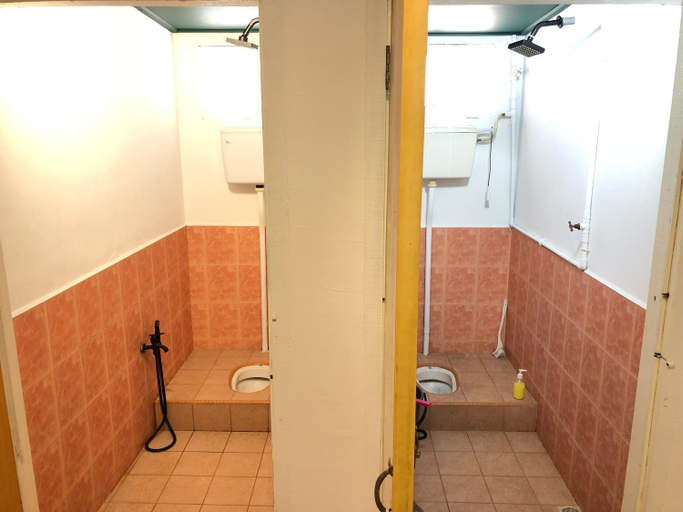 Bathroom 3, Rumah Tepi Istana, Kuala Terengganu