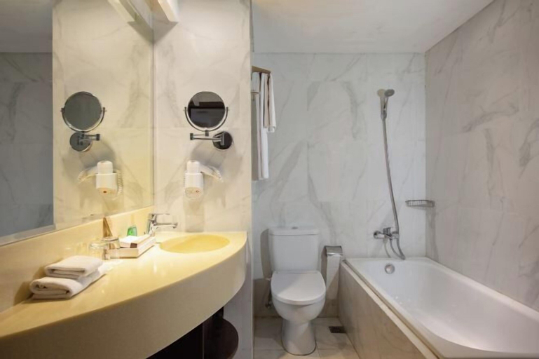 Bathroom 26