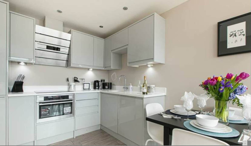 Room 4, Spacious Perfect Location Moments Away From Pier, Brighton and Hove