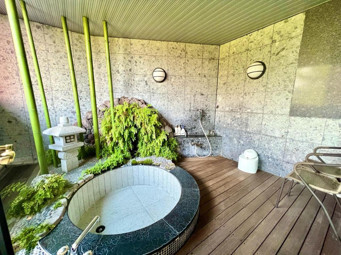 Sport & Beauty 2, HOTEL In the Woods ,Love Hotel, Beppu