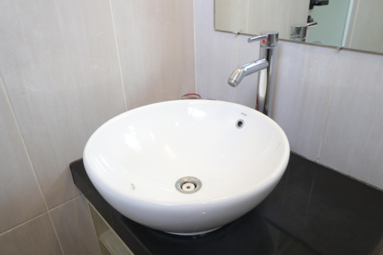 Bathroom 9