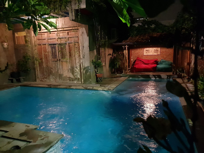 Swimming Pool 12