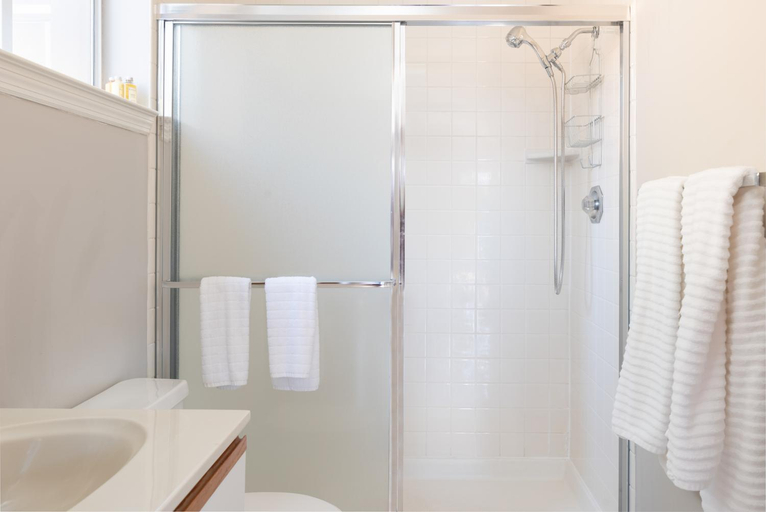 Bathroom 3, Bright Quiet Comfy 1BR Cottage in Mountain View, Santa Clara