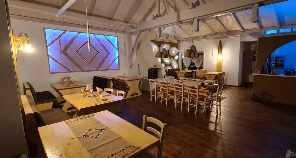 Others 3, Fexada Home, Vama
