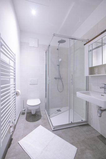 Bathroom, CHALET am Schneebergsee, Neunkirchen